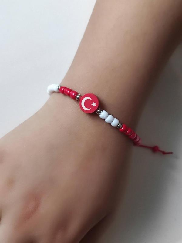 Amabel Jewelerys Türk Bayrak Figürlü Çocuk Bileklik (23 Nisan Özel) - Image 1