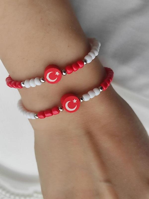 Amabel Jewelerys Kumboncuk Türk Bayrak Figürlü 2'li Bileklik (23 Nisan Özel) - Image 1