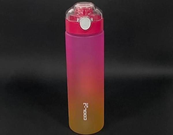Gıpta Spring Tritan Sporcu Matarası Kırmızı 630 Ml 7532 - Image 1