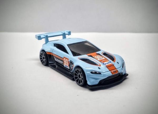 Hot Wheels Tekli Arabalar ASTON MARTİN VANTAGE GTE HKK84 - Image 1