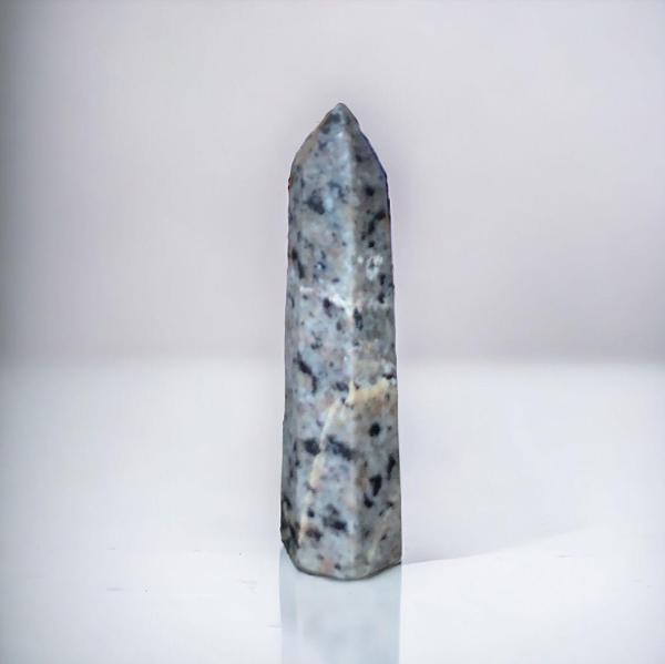 Piramit Jasper Taşı Masaüstü Aksesuarı - Image 1