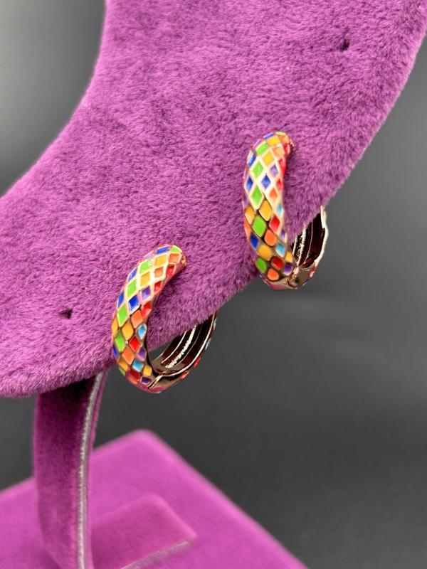 ByMerve BYM181 Mineli Desenli Günlük Gold Renk Halka Model Kadın Çelik Küpe - Image 1