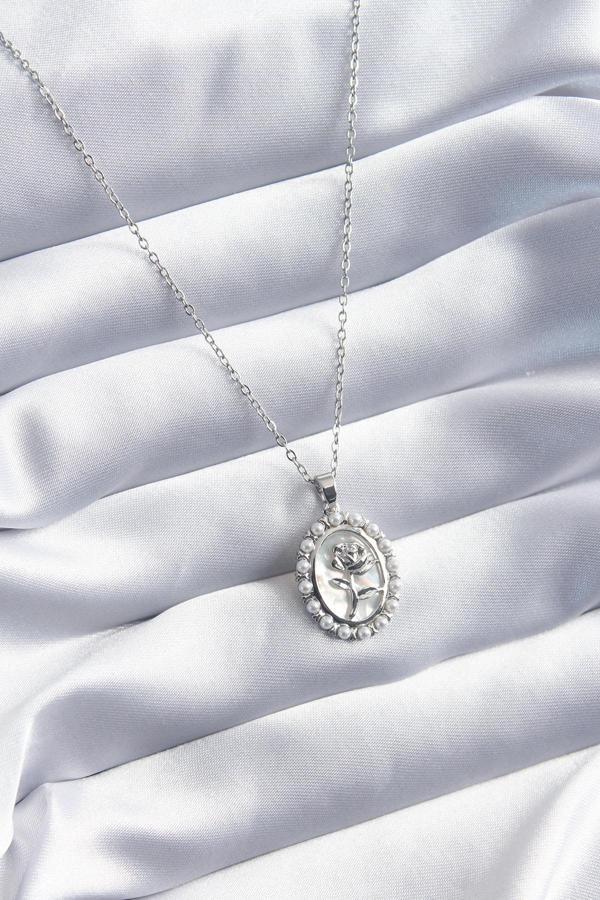 316L Çelik Gümüş Renk Gül Model İnci Detay Kadın Kolye - TJ-BKO8095 - Image 1