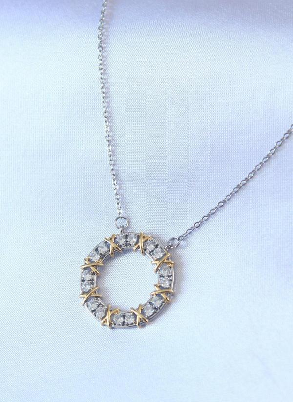 316L Çelik Gümüş Renk Zirkon Taşlı Gold Detay Xoxo Kadın Kolye - TJ-BKO7459 - Image 1