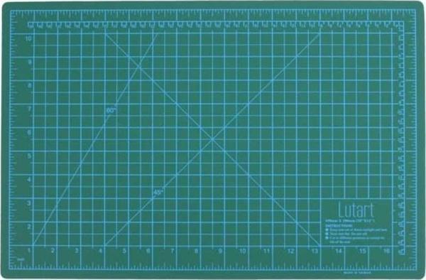 Lutart Kesim Altlığı A4 22x30 cm - Image 1
