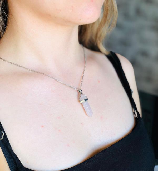 Pembe Kuvars Doğal Taş Çelik Zincirli Kolye - Image 1