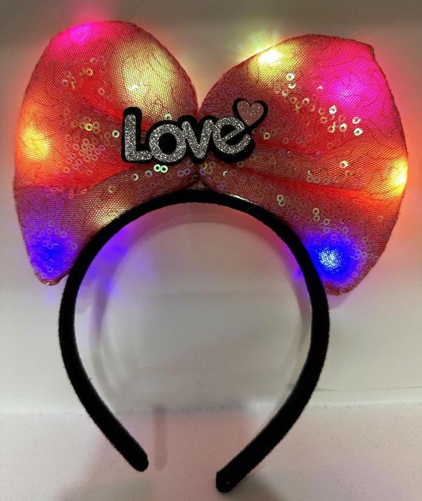 Led Işıklı 3 Farklı Fonksiyonda Yanan Gümüş Love Yazılı Fuşya Pembe Fiyonk Taç 20X17 cm - Image 1