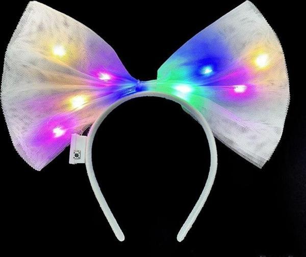 Rengarenk Led Işıklı Fiyonk Şekilli Tül Parti Tacı Beyaz Renk 25x25 cm - Image 1