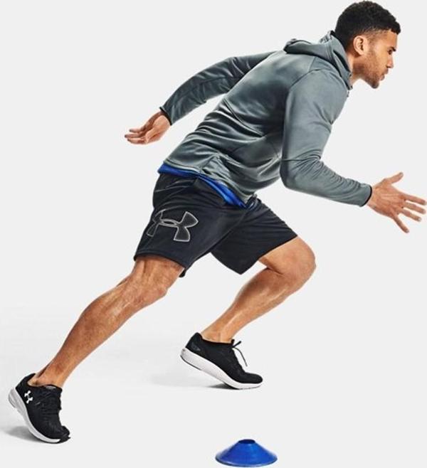 Under Armour Tech Graphic Short Erkek Şort - Image 1