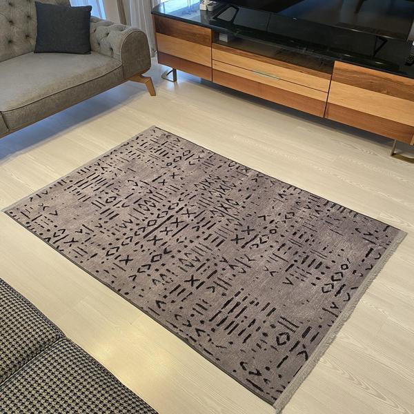 Gardenya Gala Seri Natural Antialerjik İskandinav Desen Koyu Gri Şönil Dokuma Halı Saçaklı Kilim - Image 1