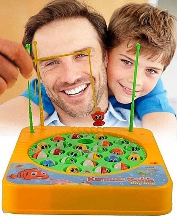 Şeker Adası Kırmızı Balık Kaç Kaç / Pilli Müzikli Balık Tutma Oyunu 24 Balık - Image 1