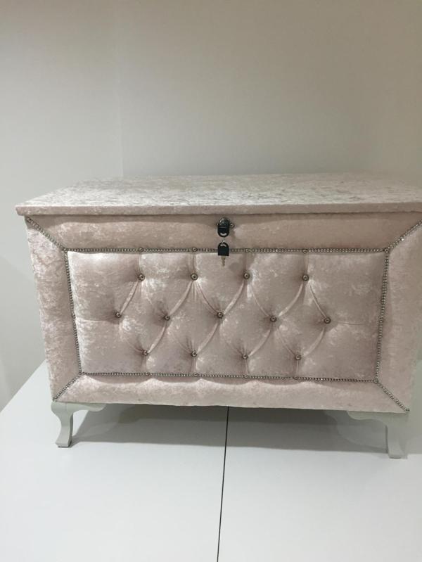 Çeyiz 17639 SANDIK Kapitone Model 3lü PEMBE Kadifemsi Kumaş İçi  Tela El Yapım - Image 1