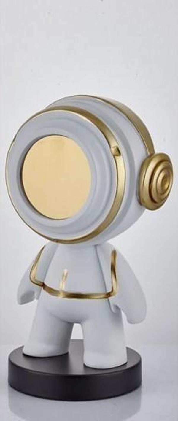Lamedore Astronaut White Gold Small Decor 18x14x30 Cm - Image 1