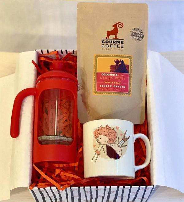 Ölümsüz Aşıklar French Press & Filtre Kahveli Sevgiliye Hediye Seti - Image 1
