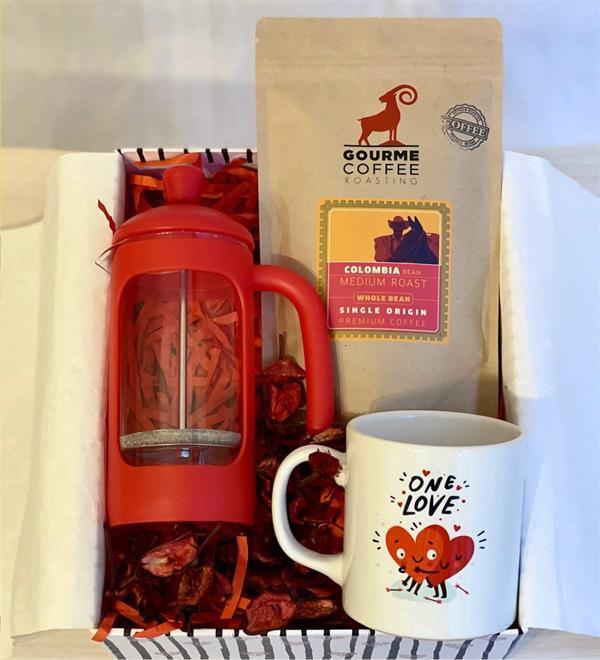 One Love French Press & Filtre Kahveli Sevgiliye Hediye Seti - Image 1