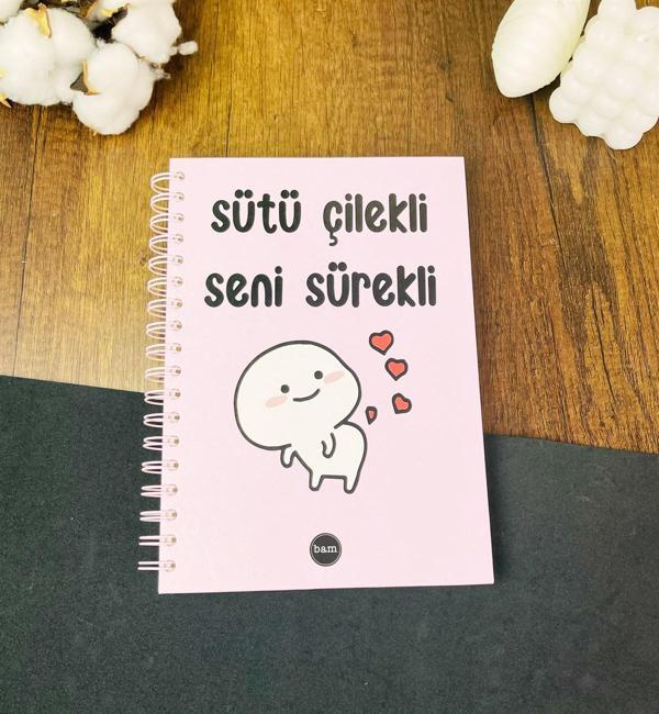 Sütü Çilekli Seni Sürekli Tasarımlı Spiralli Defter - Image 1