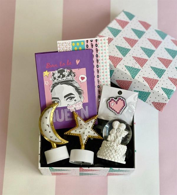 Pink Queen Tasarımlı Hediye Seti - Image 1