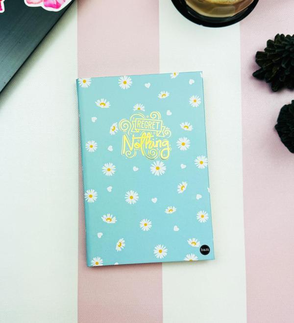 Regret Nothing Tasarımlı Lastikli Defter - Image 1