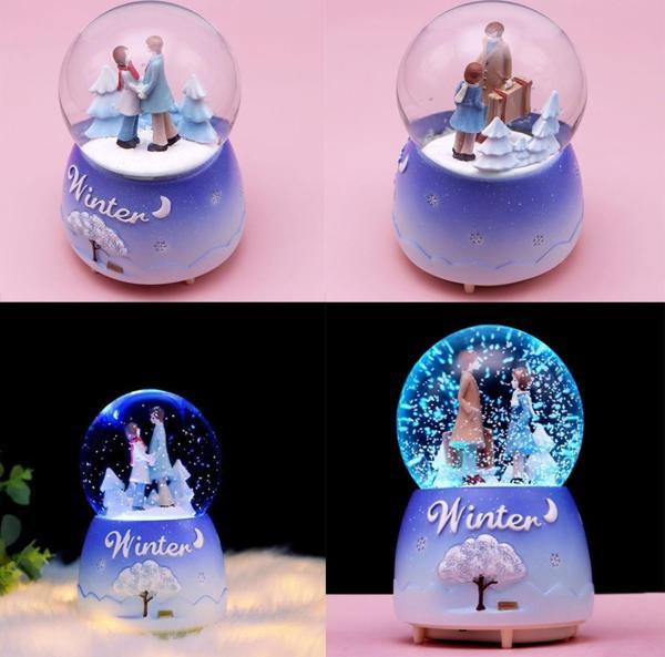 Işikli Kar Püskürten Kiş Masali Temali Kar Küresi - Image 1