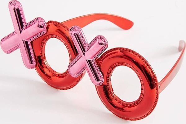 Kırmızı Renk Xoxo Yazılı Parti Gözlüğü 17x7 cm - Image 1