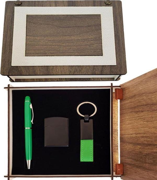 Özel Ahşap Kutulu Yeşil Anahtarlık Kalem ve Çakmak Set - Image 1