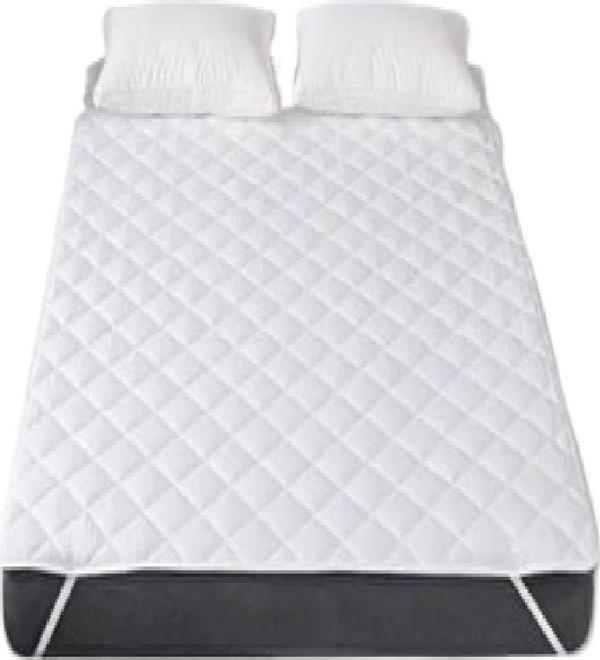 Mycey Kapitoneli Sıvı Geçirmez Alez 200X200 Cm Tek Kişilik Köşe Lastikli - Image 1