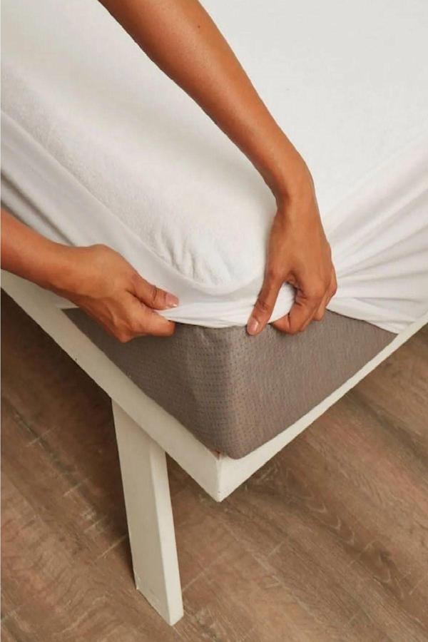 Evony Fitted Alez 160X200 30 Cm Çift Kişilik Sıvı Geçirmez Micro Kumaş - Image 1