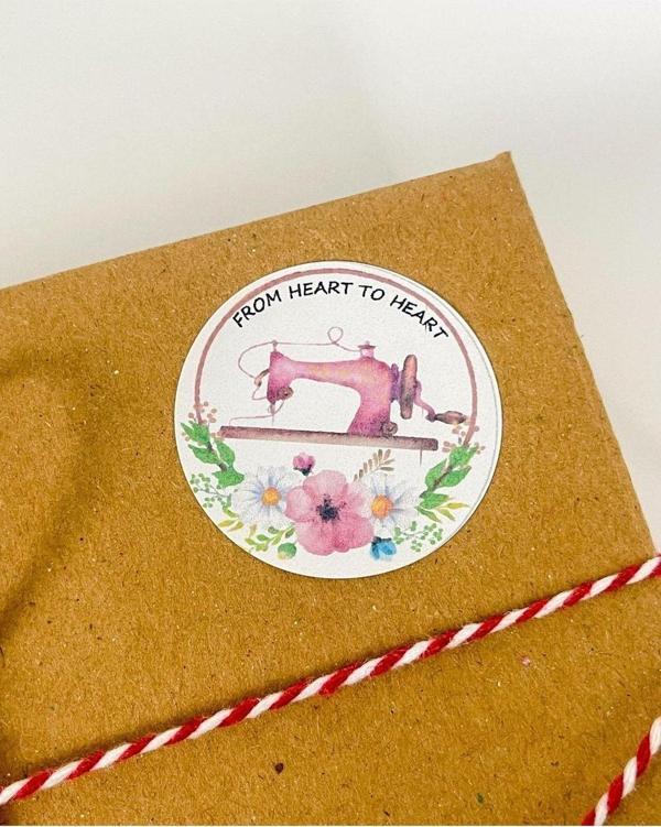Butiksosyetik From Heart To Heart Yazılı Yapışkanlı Yuvarlak Sticker 4 cm 96 Adet - Image 1