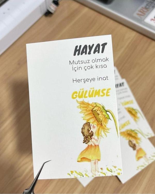 Butiksosyetik Motto Kart 8 x 12 cm 50 Adet - Image 1