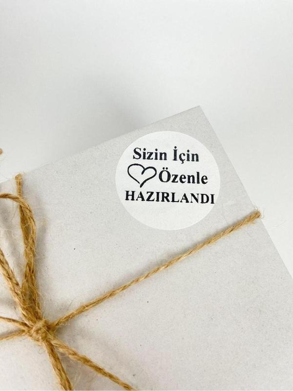 Butiksosyetik Sizin Için Özenle Hazırlandı Siyah Yazı Kalpli 5 cm Yuvarlak Yapışkanlı Sticker 100 Adet - Image 1