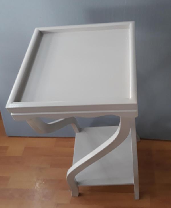 Fiskos 13202 Çiçeklik 4Ayak kare spiral Model MDF Parlak Ahşap ayak Parlak Beyaz  - Image 1