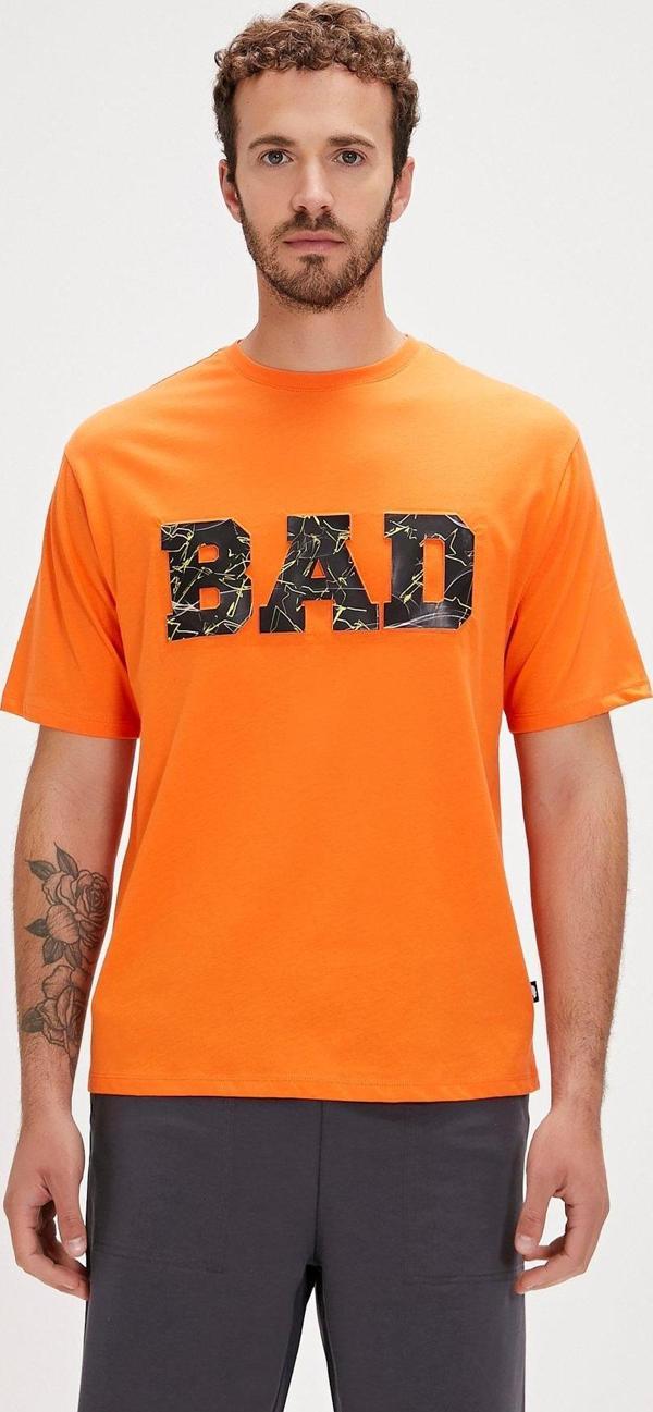 Levin Turuncu Baskılı Oversize Erkek Tişört - Image 1