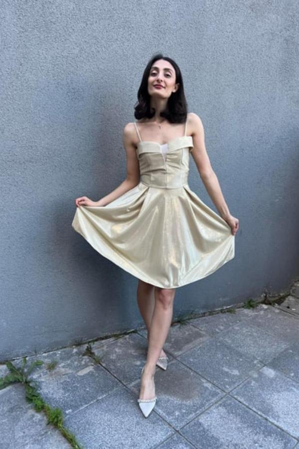 KRUVAZE YAKA SİMLİ MİNİ ABİYE-GOLD  - Image 1