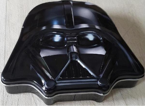 LEGO Star Wars 912408-2 Darth Vader Metal Box {Helmet Shaped Box Version} - Image 1