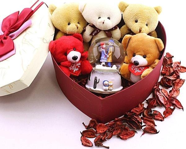 Adm Store Sevgiliye Özel Kar Küresi Ve Yavru Ayıcıklar Kalp Kutu Içinde Hediye Kutusu - Image 1