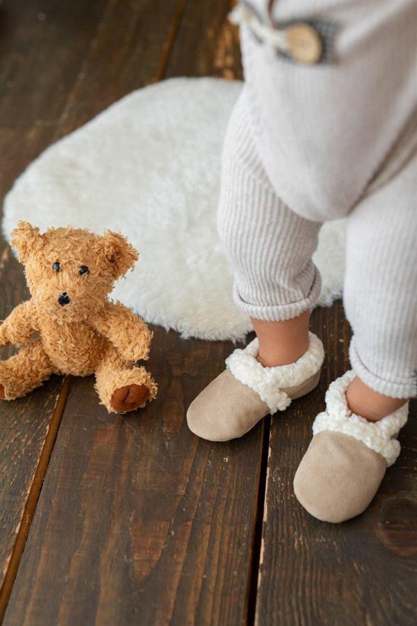 Suni Yünlü Peluş Ekru Süet Kaydırmaz Taban Patik - Image 1