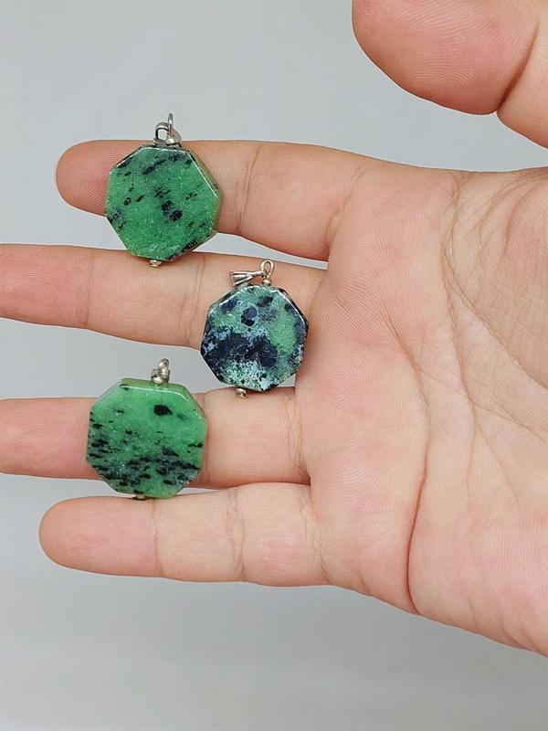 Anyolit (Rubizoit, Rubyzoisit) Taşı Sekizgen Kolye Ucu (51954) - Image 1