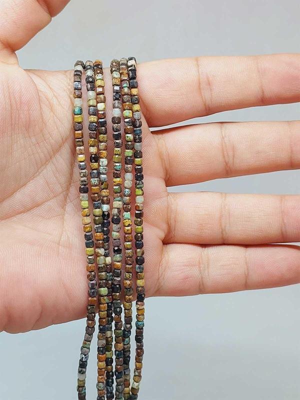 Bileklik Boy Afrika Turkuazı Taşı Küp Şekilli Dizi 2mm (51140) Yarım Dizi (17CM UZUNLUĞUNDADIR) - Image 1