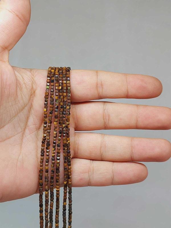 Bileklik Boy Kaplangözü Taşı Küp Şekilli Dizi 2mm (51130) Yarım Dizi (17CM UZUNLUĞUNDADIR) - Image 1