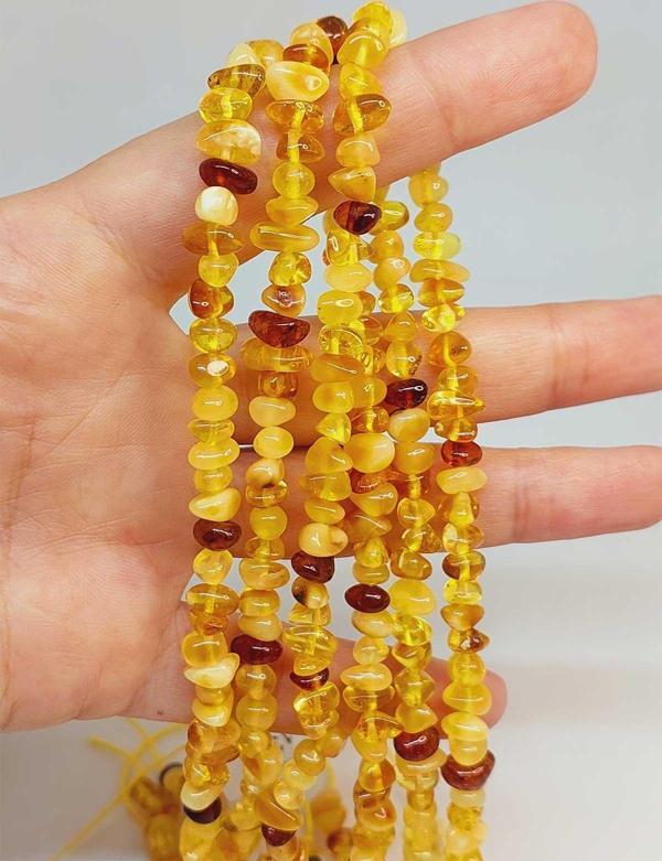 Bileklik Boy Kehribar Amorf Şekilsiz Parçalar Yarım Dizi (49220) (18CM UZUNLUĞUNDADIR) - Image 1