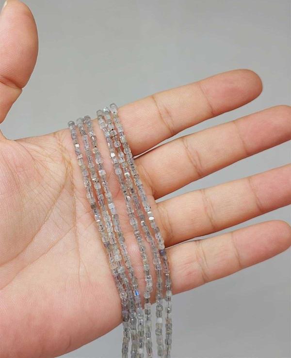 Bileklik Boy Labradorit Taşı Küp Şekilli Dizi 2mm (51142) Yarım Dizi (17CM UZUNLUĞUNDADIR) - Image 1