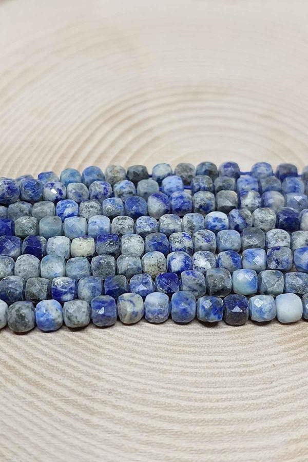 Bileklik Boy Lapis Taşı Küp Şekilli Yarım Dizi 4mm (18CM UZUNLUĞUNDADIR) - Image 1