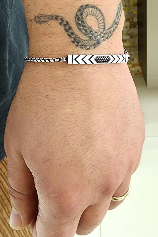 Oniks Taş Detaylı 925Ayar Gümüş Tasarım Erkek Bileklik - Image 1