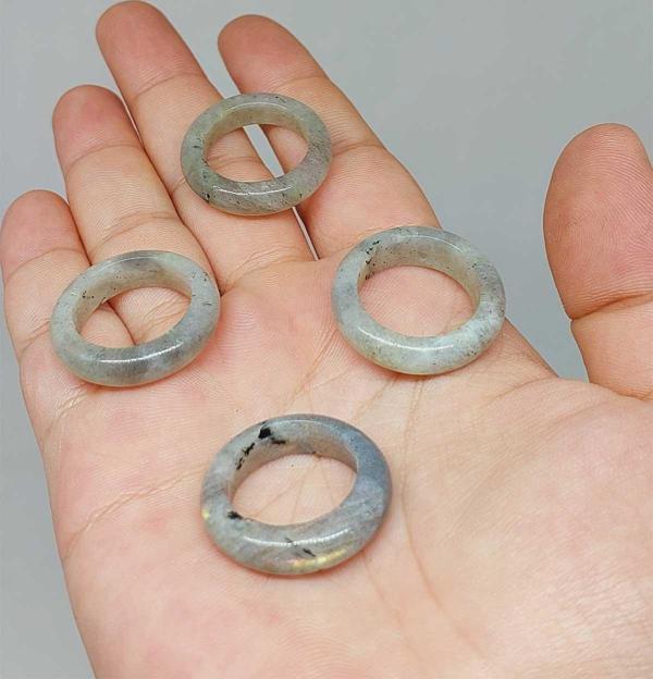Labradorit Taşı Yüzük 6mm Kalınlığında - Standart Ölçü - 51502 - Image 1