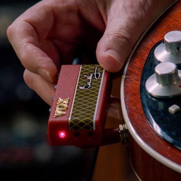 AMPLUG BRIAN MAY - Image 1