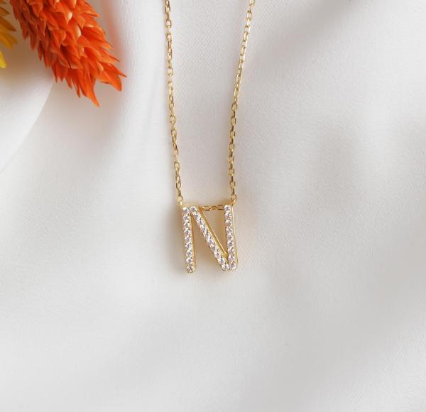 Glorria Gümüş N Harfi Taşlı Kolye - Image 1