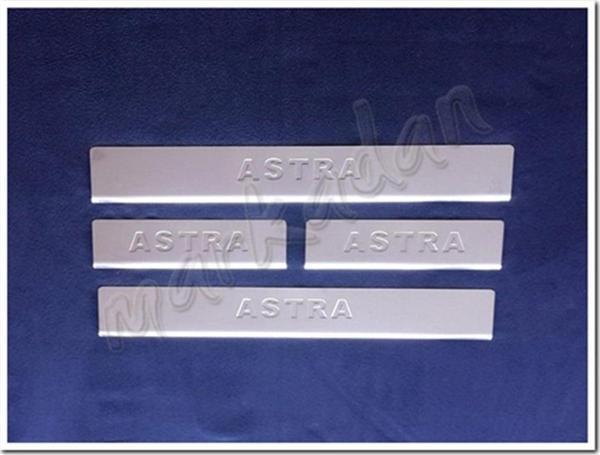 Markadan Opel Astra H Krom Kapı Eşiği 2004-2013 4 Parça Paslanmaz Çelik - Image 1
