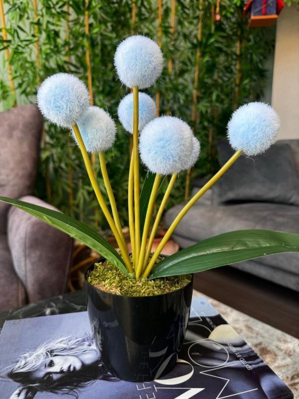 Netten Evime Yapay Çiçek Mavi Pompon Siyah Saksıda Dekoratif Yapay Çiçek 30*20 cm - Image 1