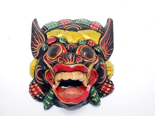 Duvara Asmalı Renkli Maske 18 Cm - Image 1