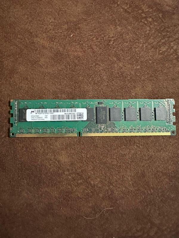 MT18JSF1G72PDZ-1G6E1 - Micron 8GB 1600MHz DDR3 PC3-12800 ECC CL11 240-Pin SERVER RAM BELLEK - Image 1